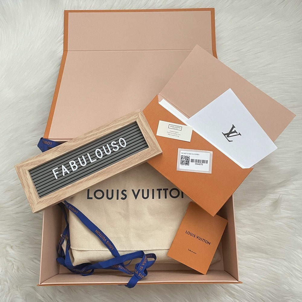 💋Louis Vuitton Pochette Métis Reverse - Picture 3 of 16